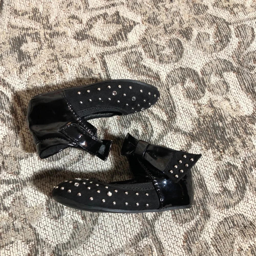 Stuart Weitzman Formal Black Studded Infant Shoes with Bow